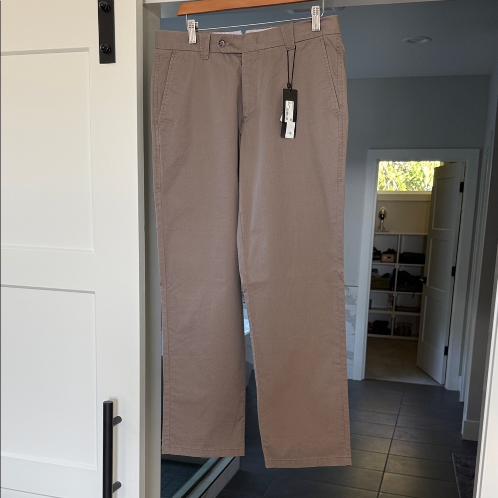 Bloomingdale's Men's Khaki Chinos